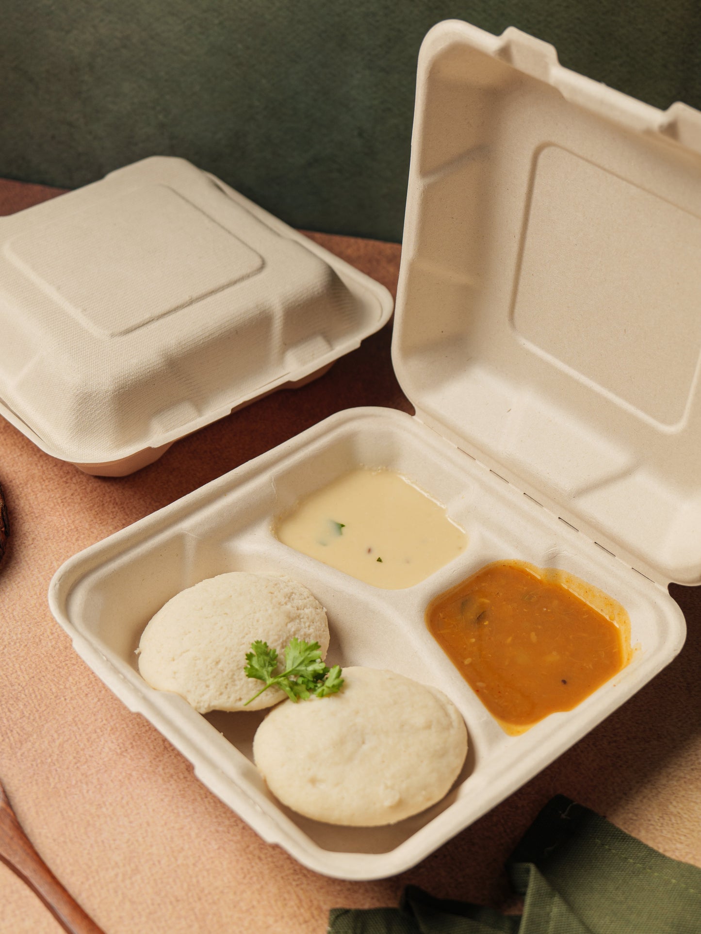 Clamshells Containers